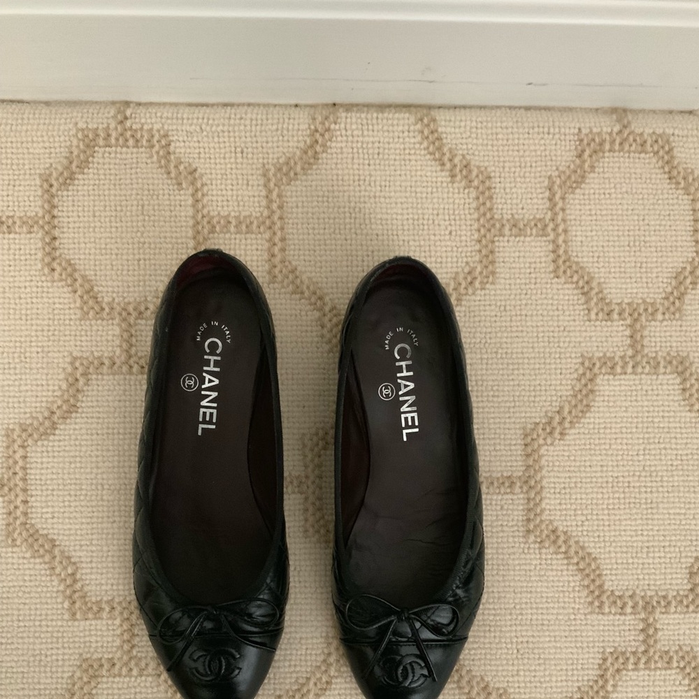 Classic Chanel Quilted Flats